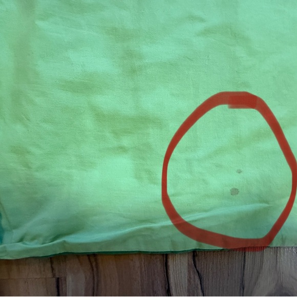 SUSAN SARGENT APPLIQUÉ PILLOW COVERS. TWO 20x20” COVERS - Picture 6 of 10